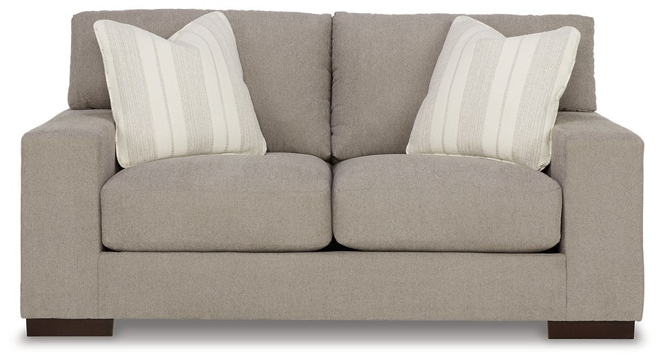 Maggie Loveseat