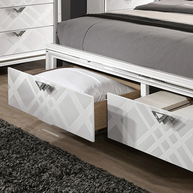 Emmeline Bed Silver & White