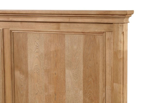 McHenry Queen Bedroom Set