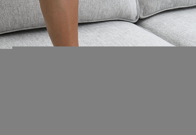 Enea Loveseat