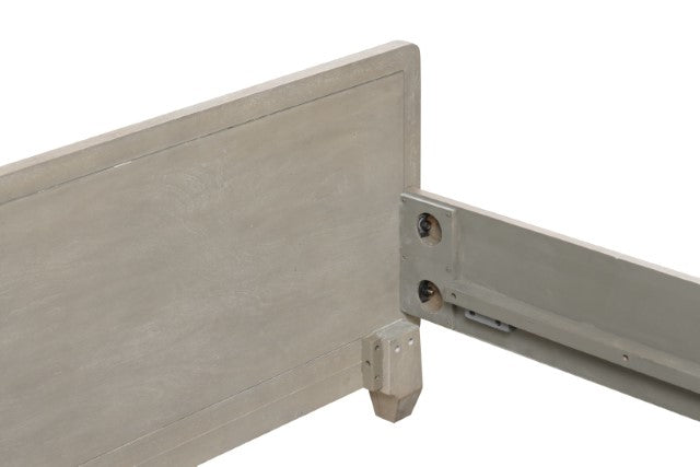 Midhurst E.King & Queen Bed